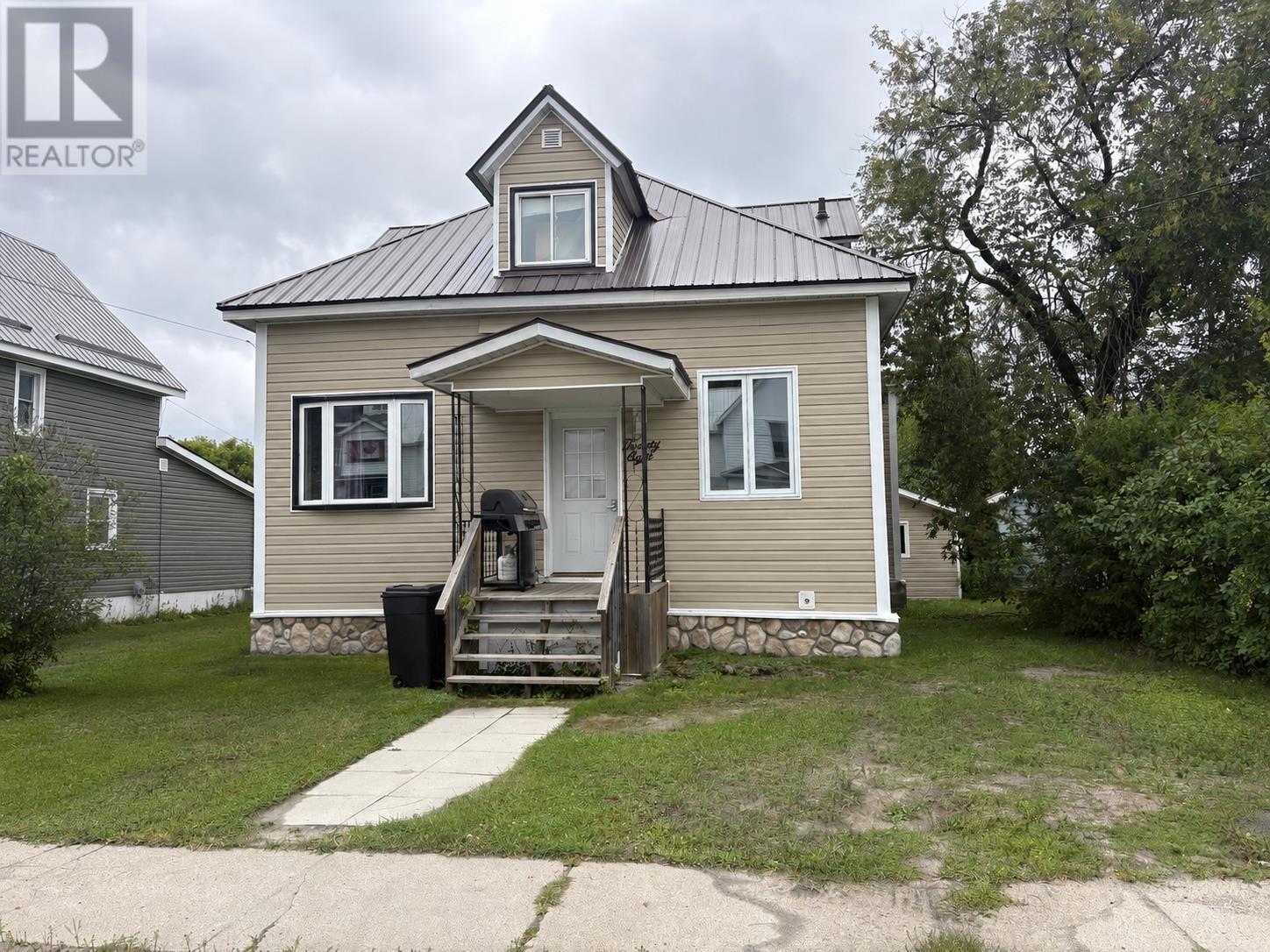 28-aberdeen-street-south-chapleau-ontario-sm262330
