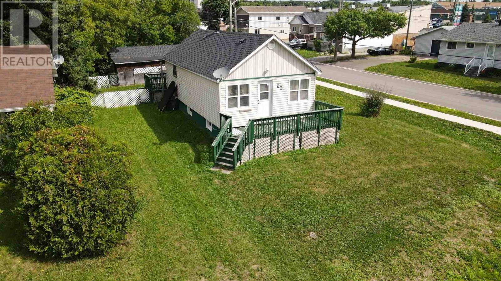 16-stevens-street-sault-ste-marie-ontario-sm262335