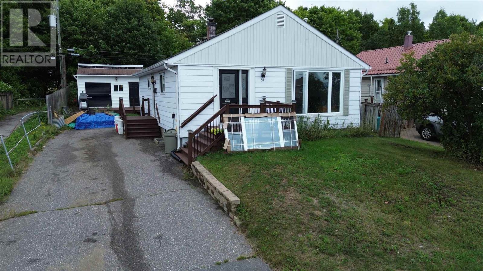 31-hirshhorn-avenue-elliot-lake-ontario-sm262345