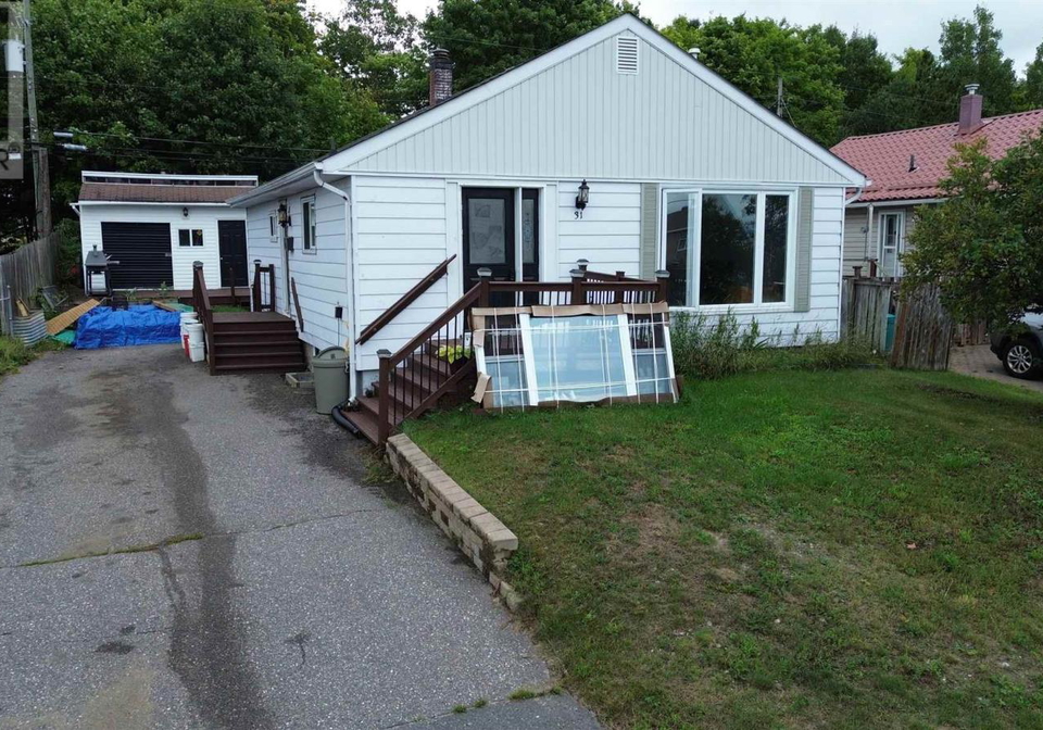 31-hirshhorn-avenue-elliot-lake-ontario-sm262345