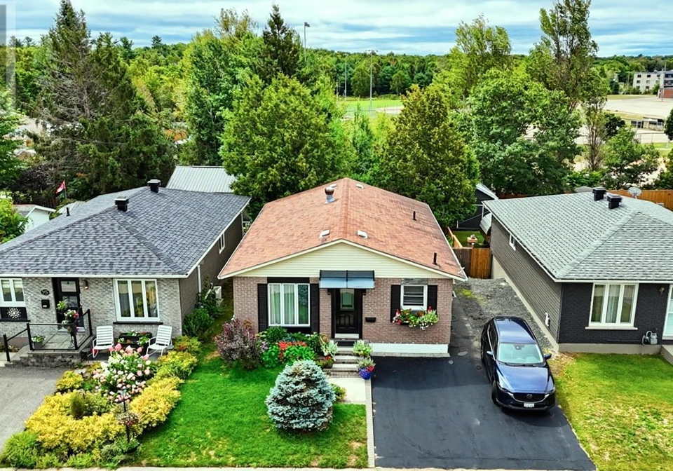 23-pearson-drive-elliot-lake-ontario-sm262407