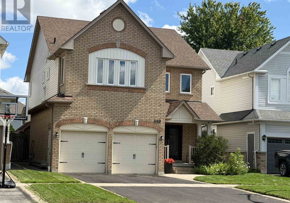 440-shores-greenway-whitby-ontario-sm262423