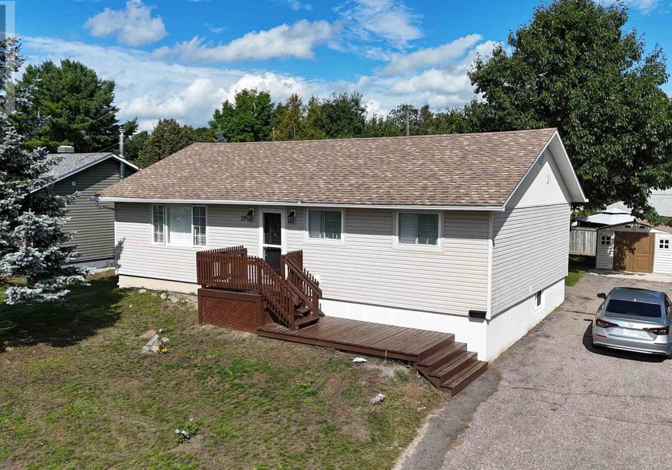 39-blackwell-road-elliot-lake-ontario-sm262424