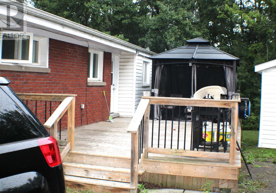 104-white-oak-drive-w-sault-ste-marie-ontario-sm262449