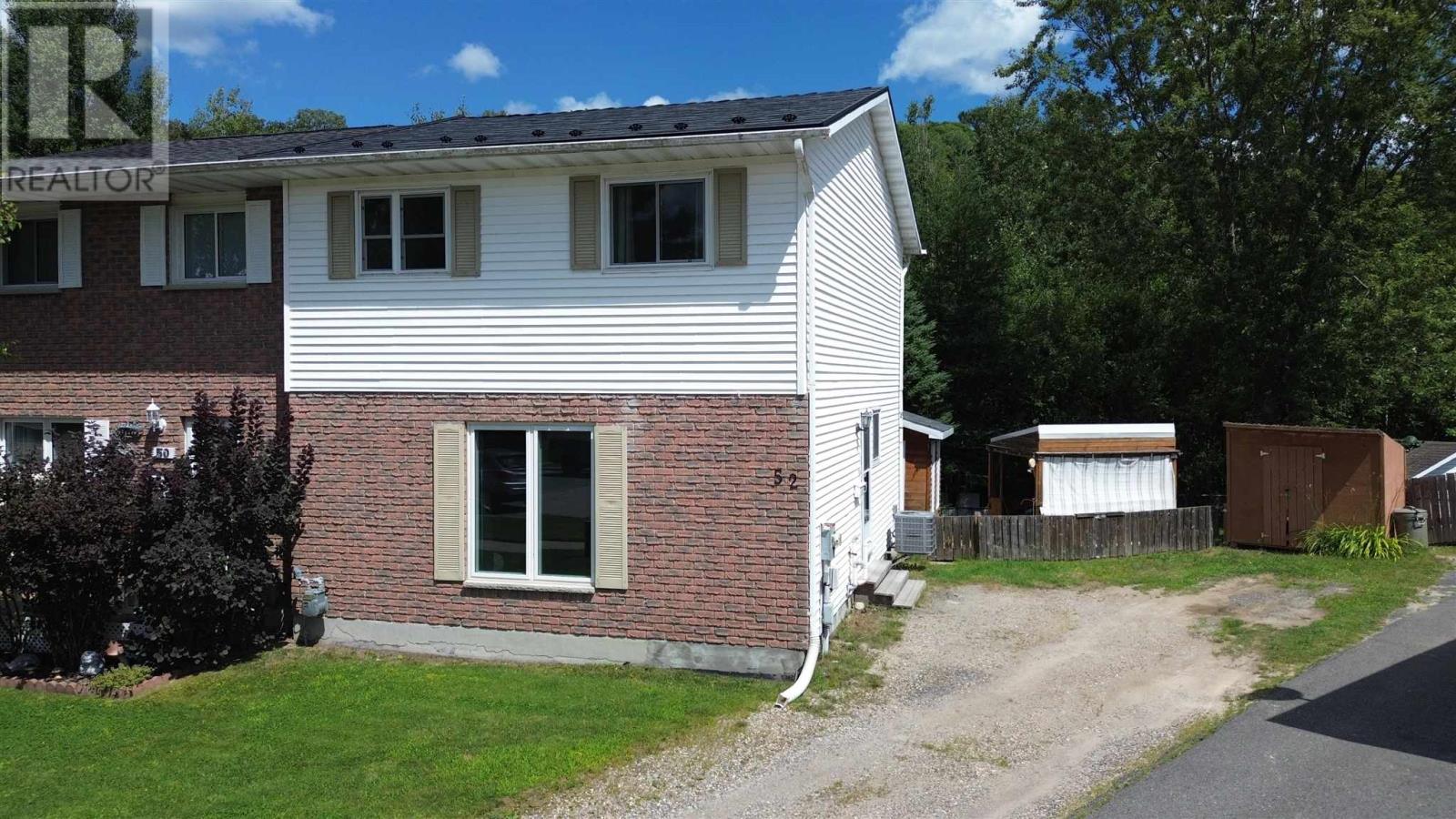 52-lachance-place-elliot-lake-ontario-sm262481