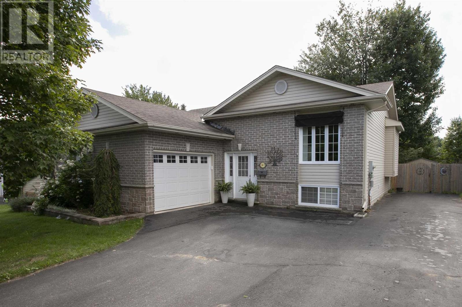 147-queensgate-boulevard-sault-ste-marie-ontario-sm262488