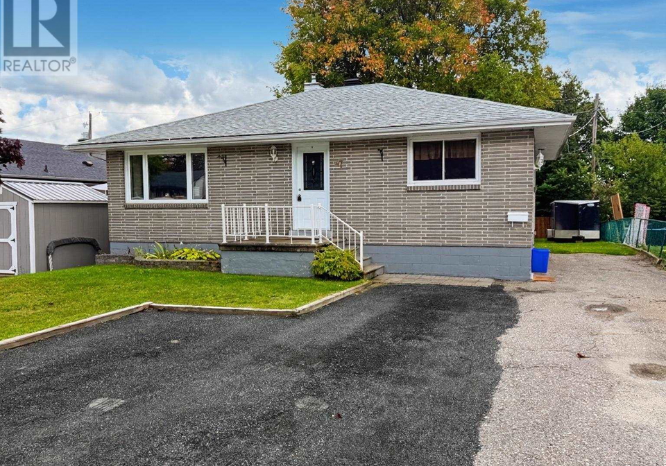 47-stevens-road-elliot-lake-ontario-sm262497