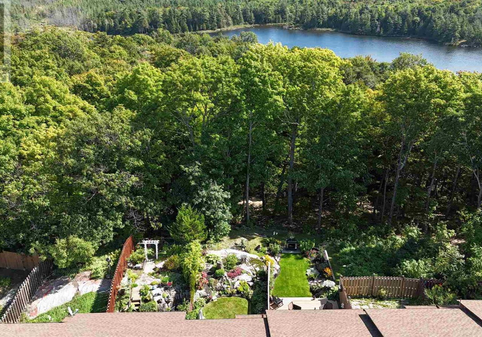 40-frame-crescent-elliot-lake-ontario-sm262515
