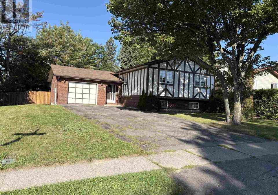 7-panoramic-drive-sault-ste-marie-ontario-sm262531