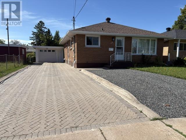 15-kitchener-road-sault-ste-marie-ontario-sm262557