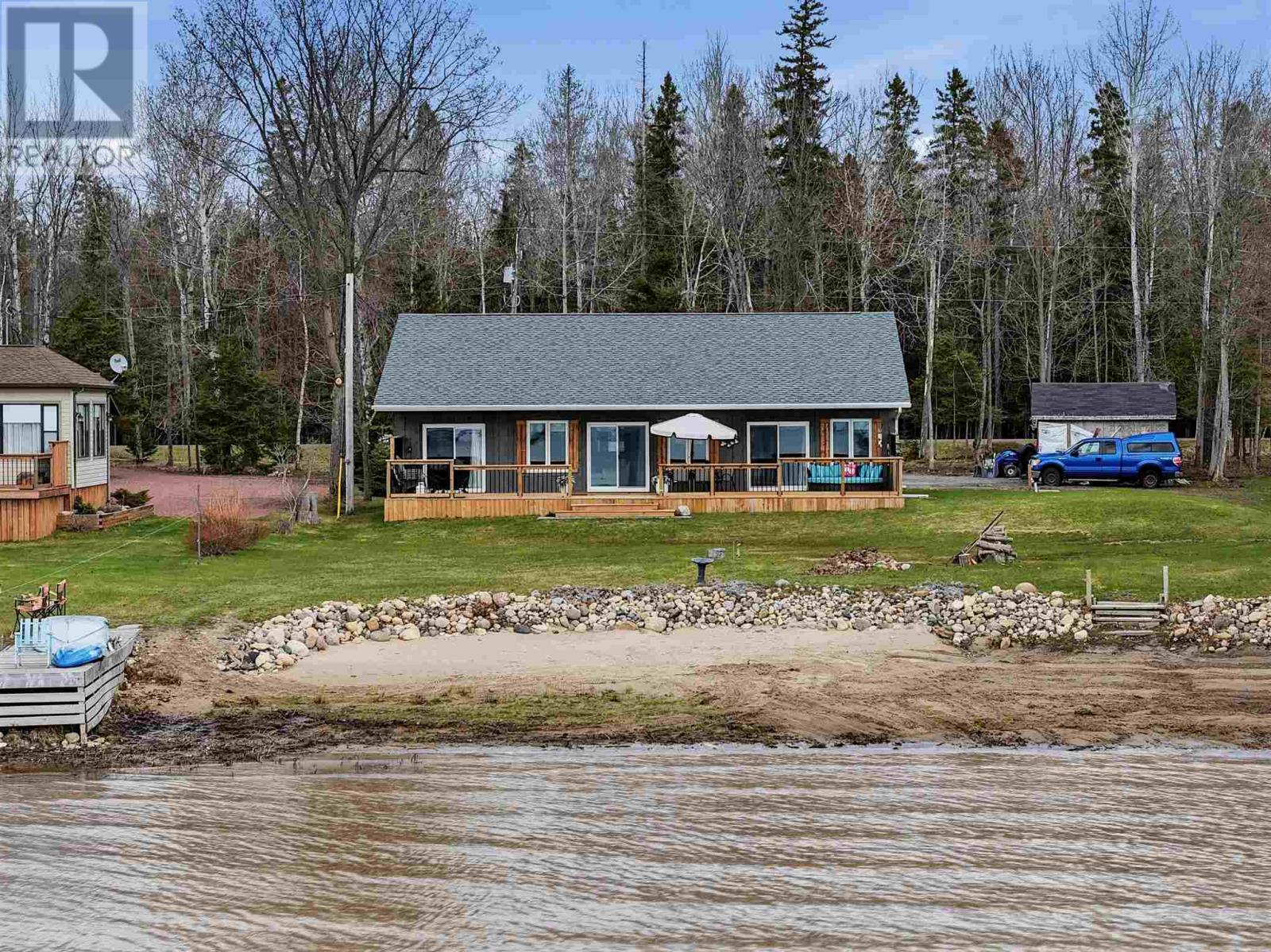 2875-green-street-richards-landing-ontario-sm262558