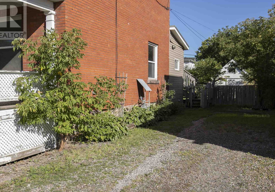 26-wallace-ter-sault-ste-marie-ontario-sm262579