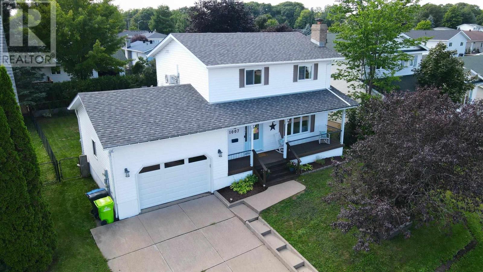 1007-lake-street-sault-ste-marie-ontario-sm262580