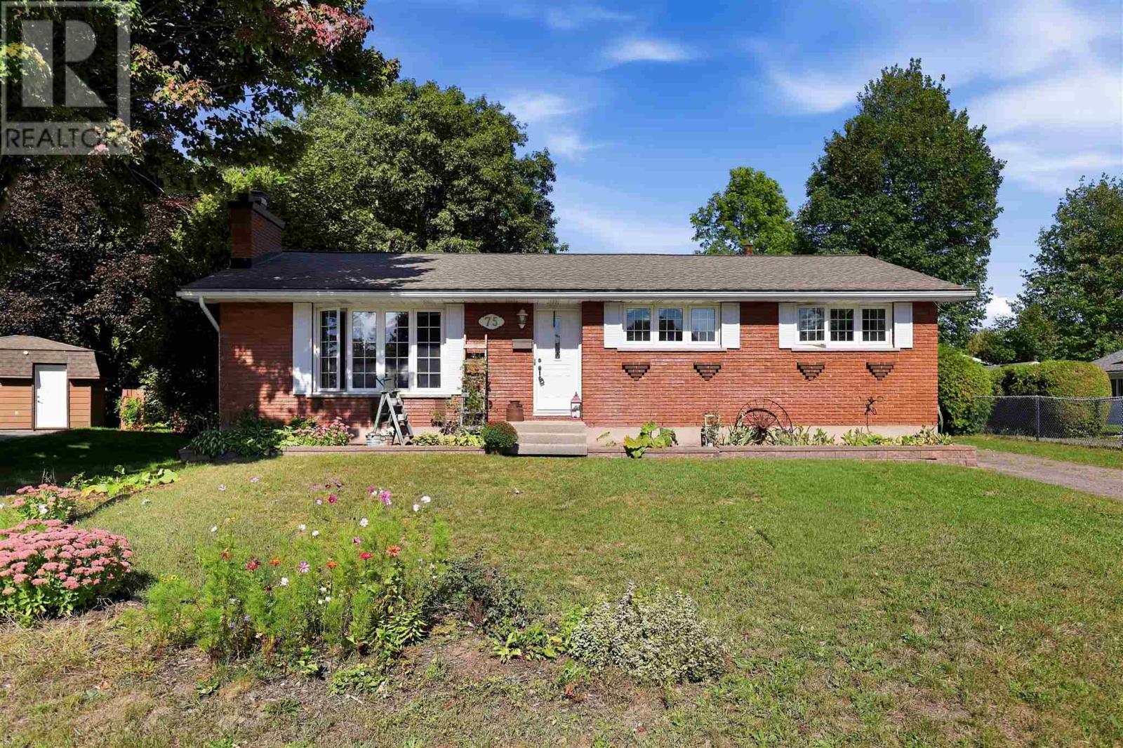 75-joel-ct-sault-ste-marie-ontario-sm262582