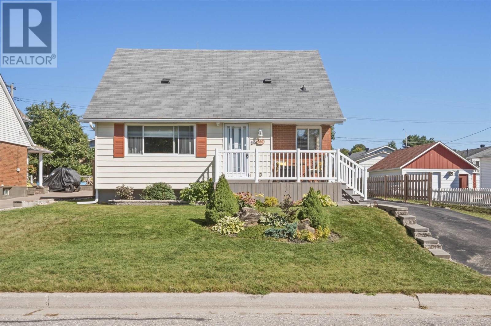 260-mississagua-avenue-elliot-lake-ontario-sm262592