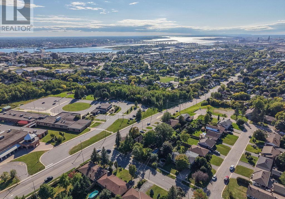 15-grand-boulevard-sault-ste-marie-ontario-sm262599