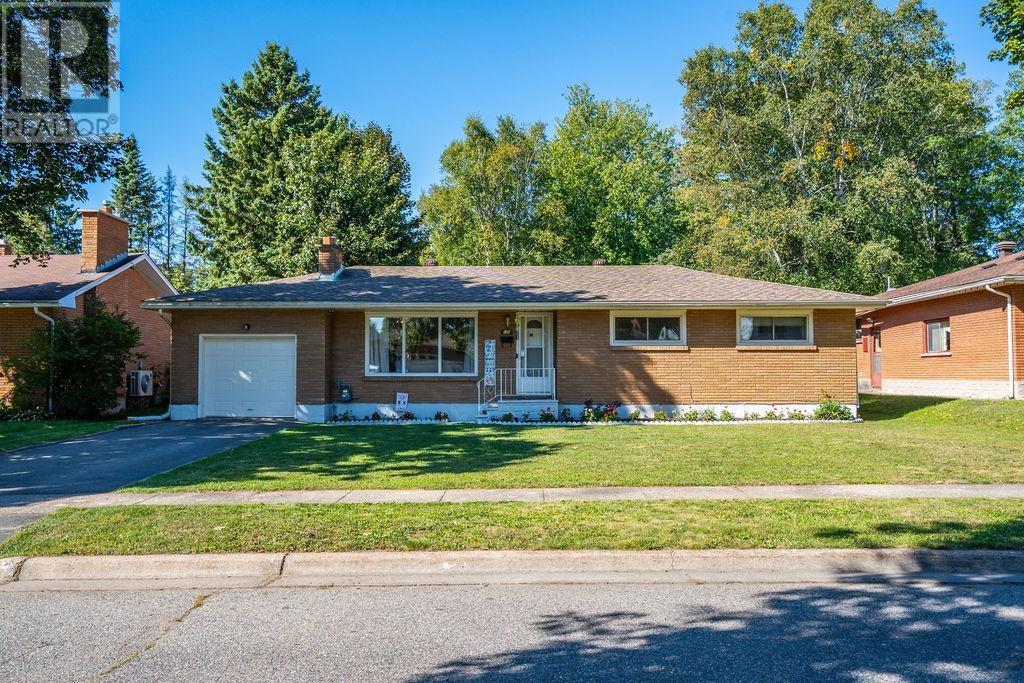 100-parkdale-drive-sault-ste-marie-ontario-sm262649