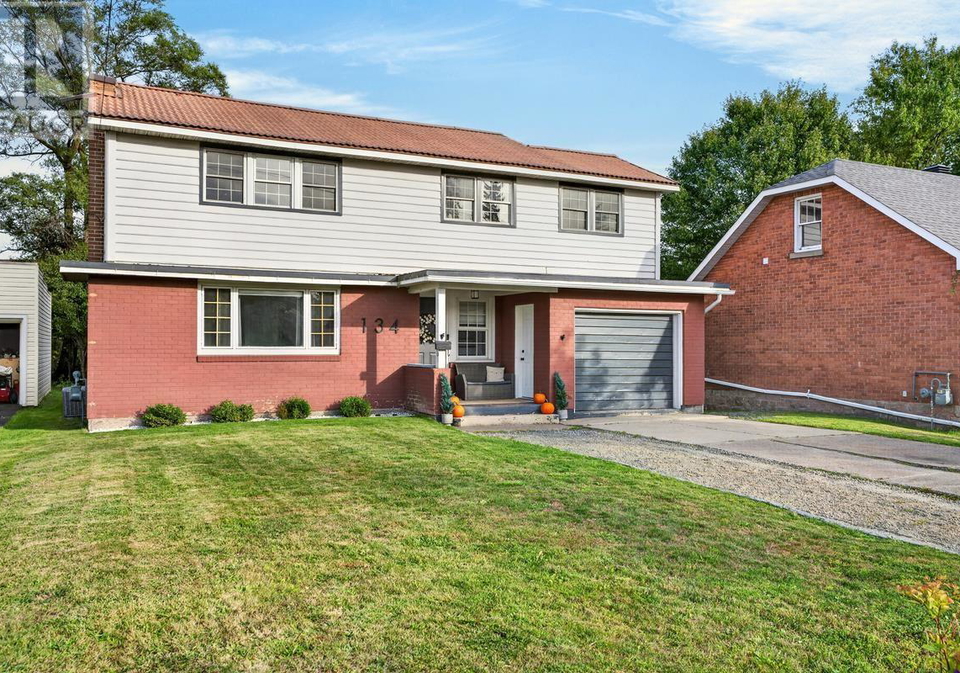134-bishops-ct-sault-ste-marie-ontario-sm262665