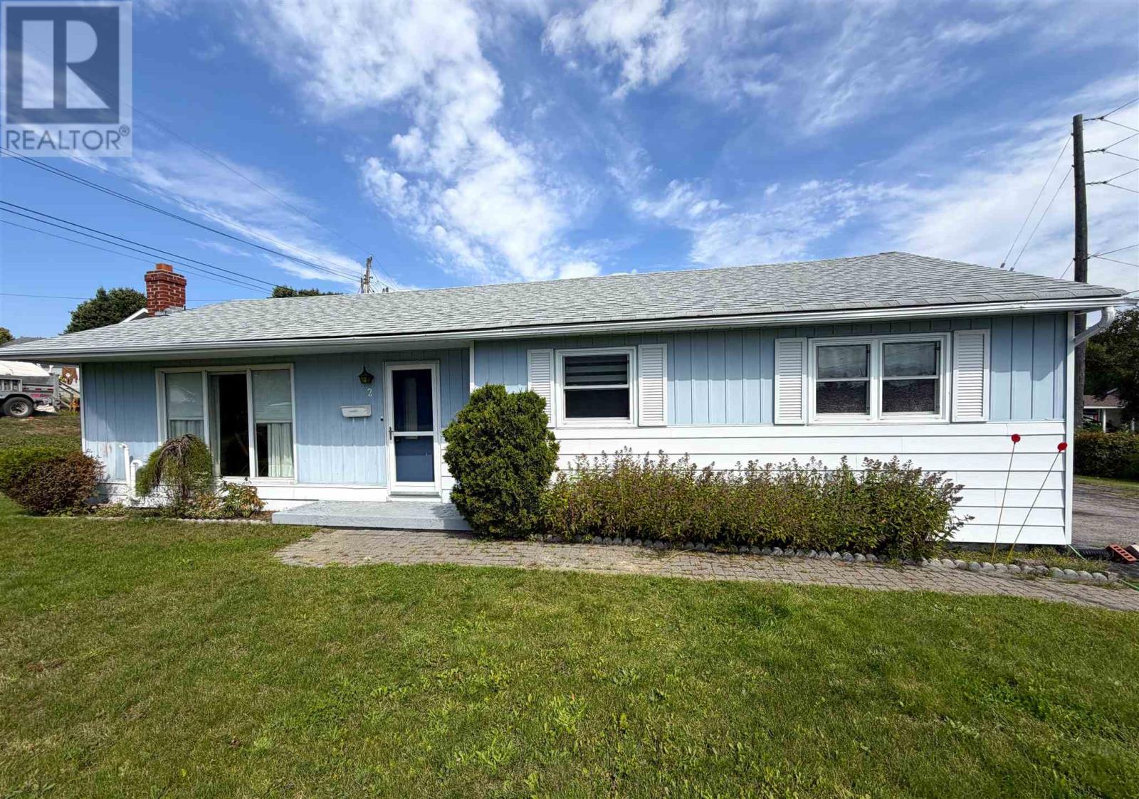 2-tecumseh-road-elliot-lake-ontario-sm262666