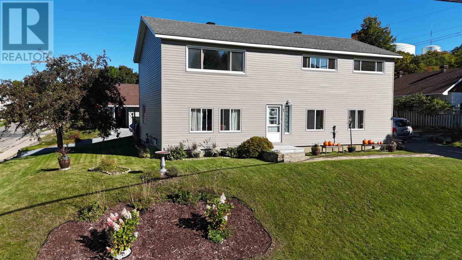 1-joubin-road-elliot-lake-ontario-sm262724