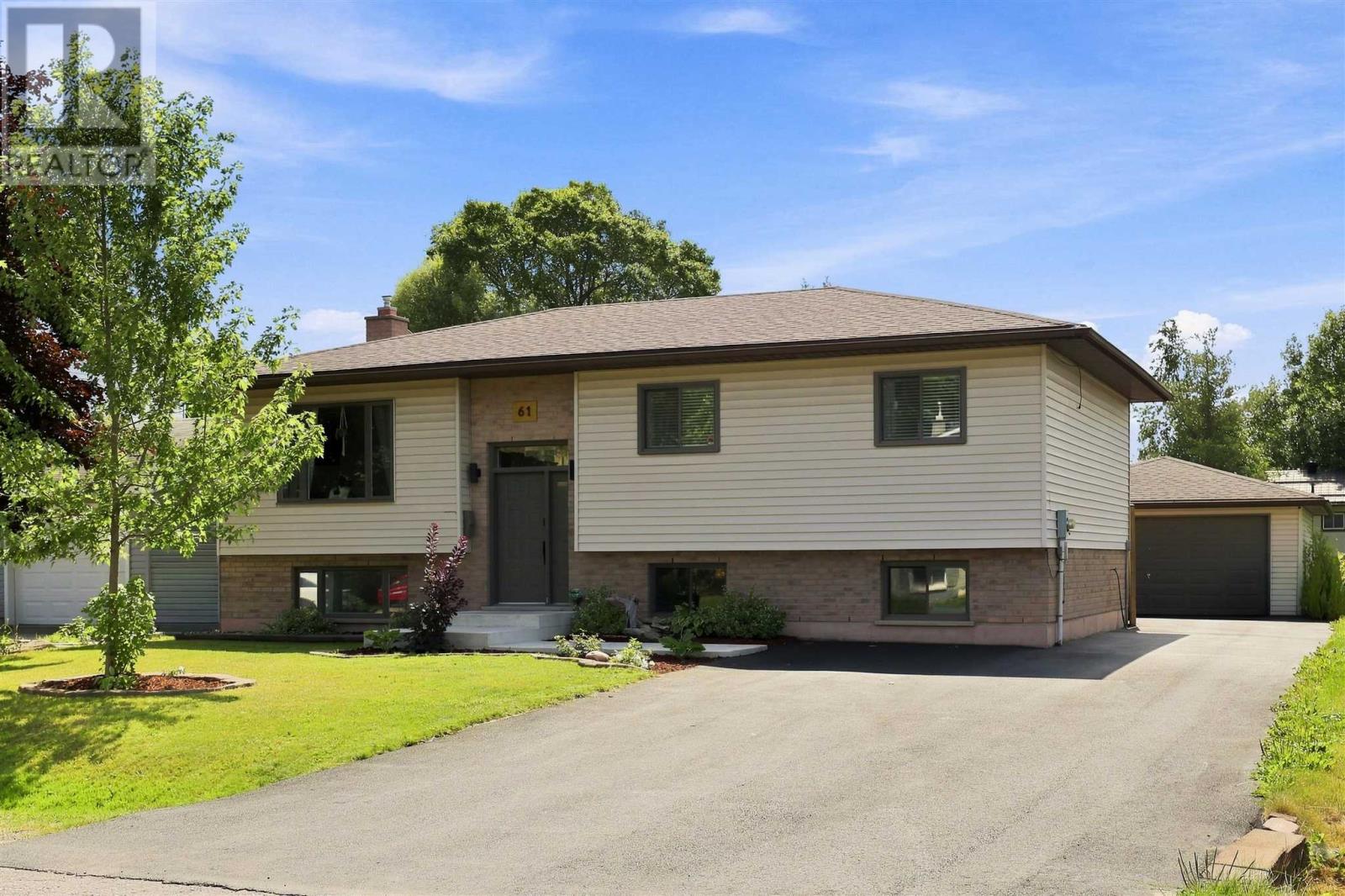 61-bristol-place-sault-ste-marie-ontario-sm262733