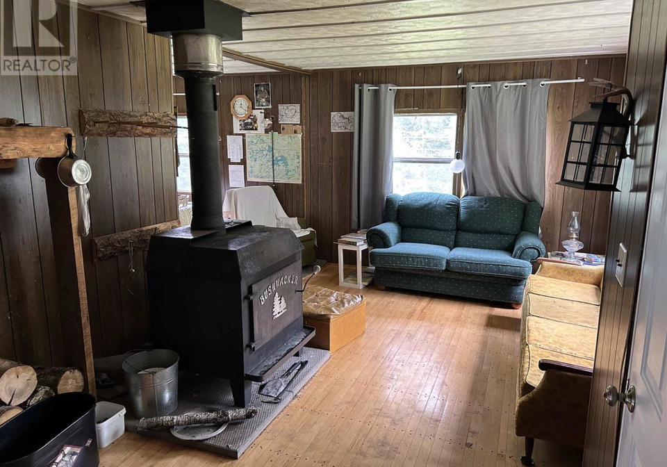 1-bear-camp-vermilion-bay-ontario-tb252026