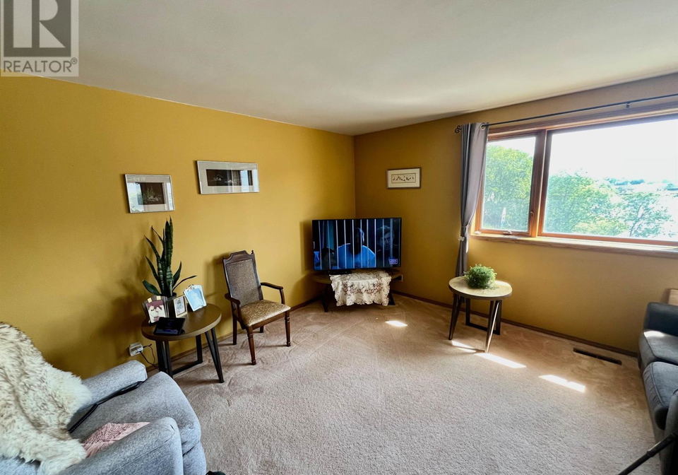 3-king-st-dryden-ontario-tb252808