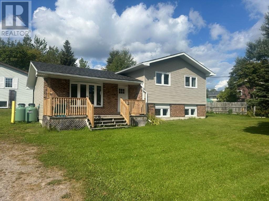 64-parkway-place-terrace-bay-ontario-tb253038