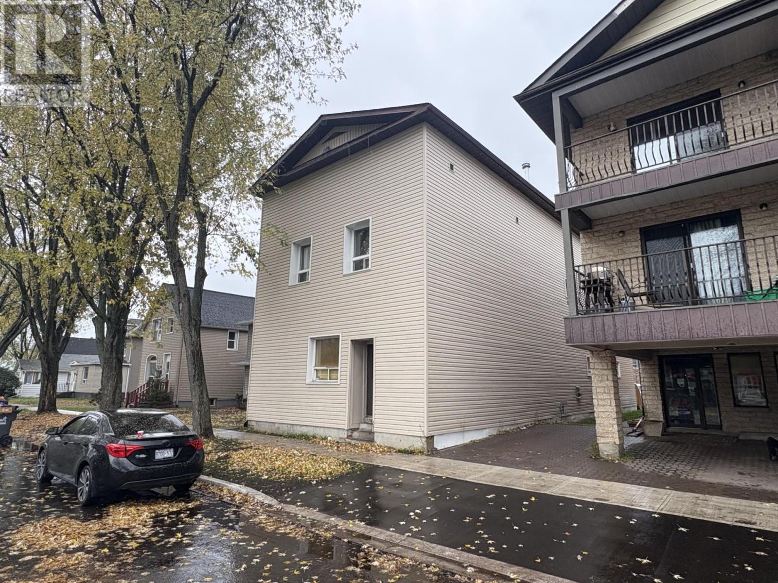 216-leith-thunder-bay-ontario-tb253278