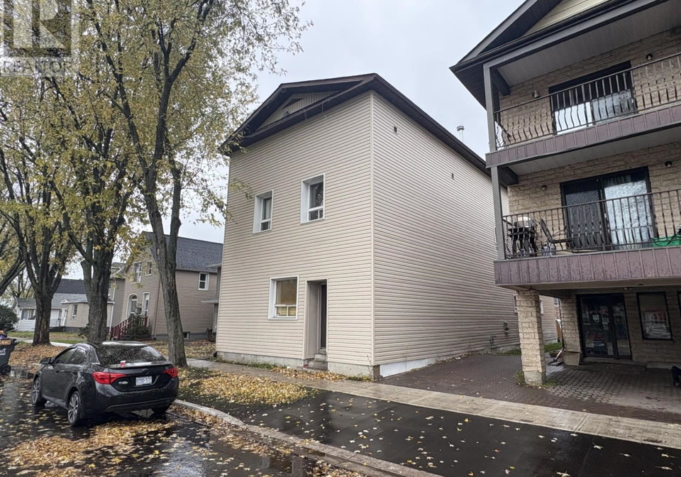 216-leith-thunder-bay-ontario-tb253278