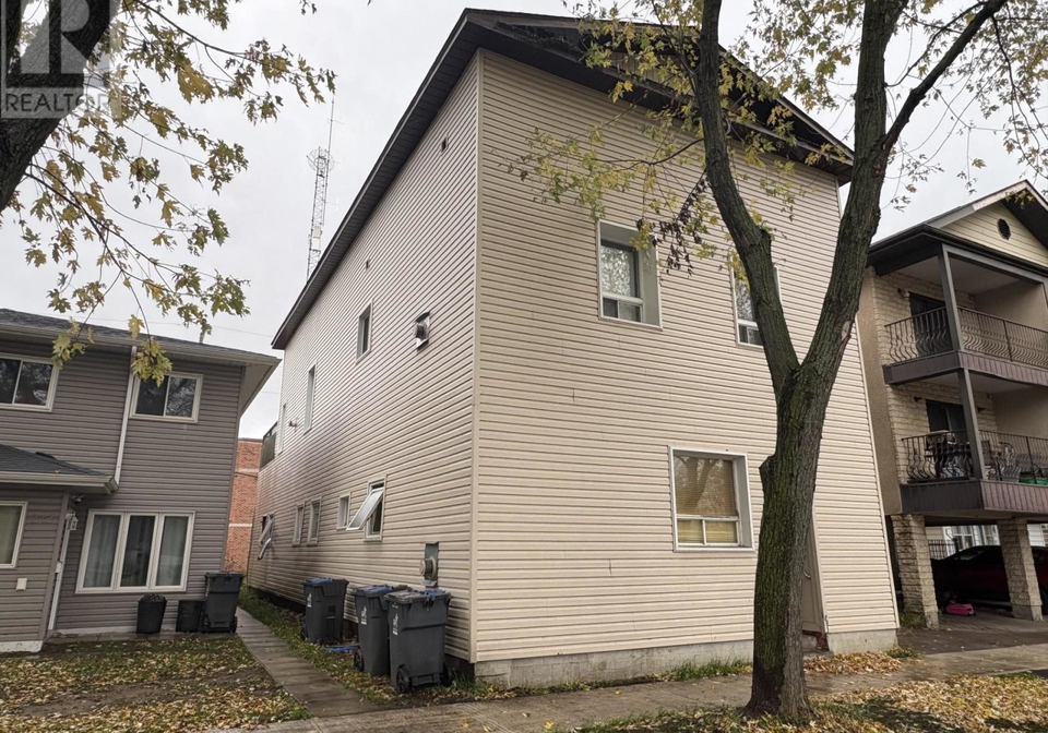 216-leith-thunder-bay-ontario-tb253278