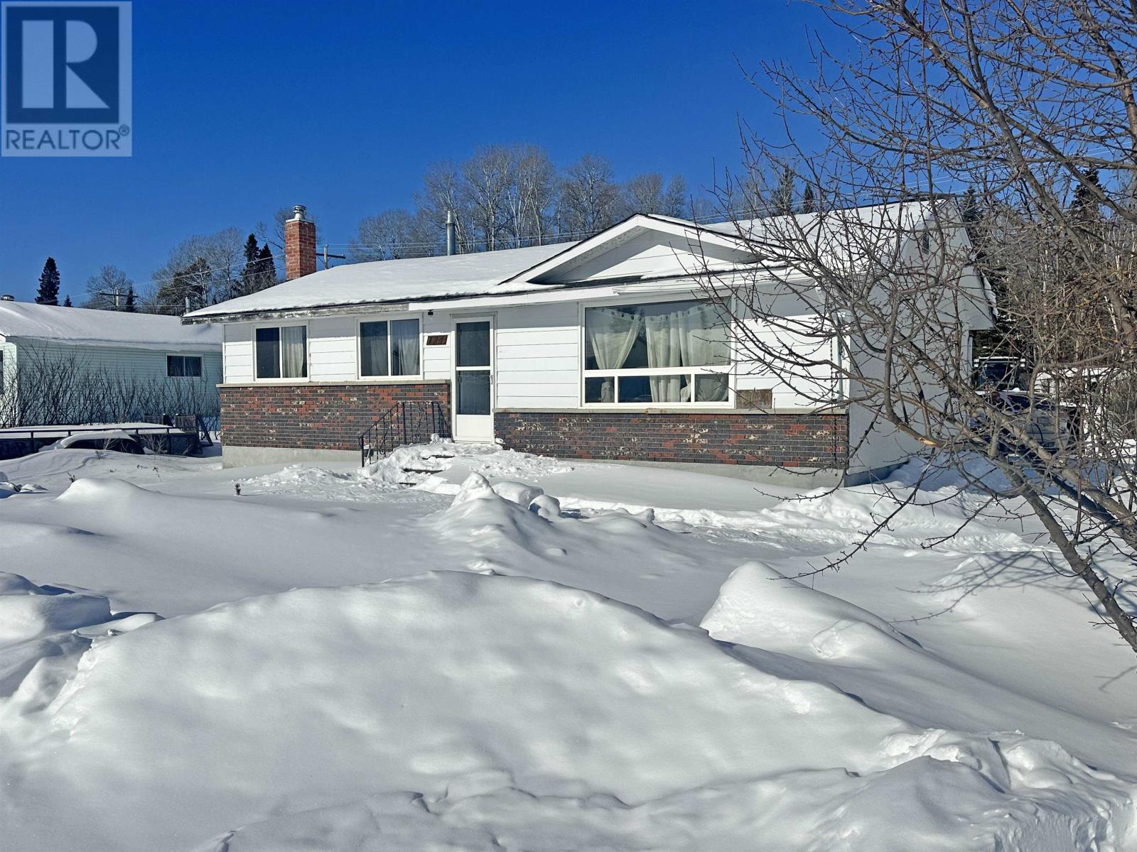 124-highland-crescent-nakina-ontario-tb253590