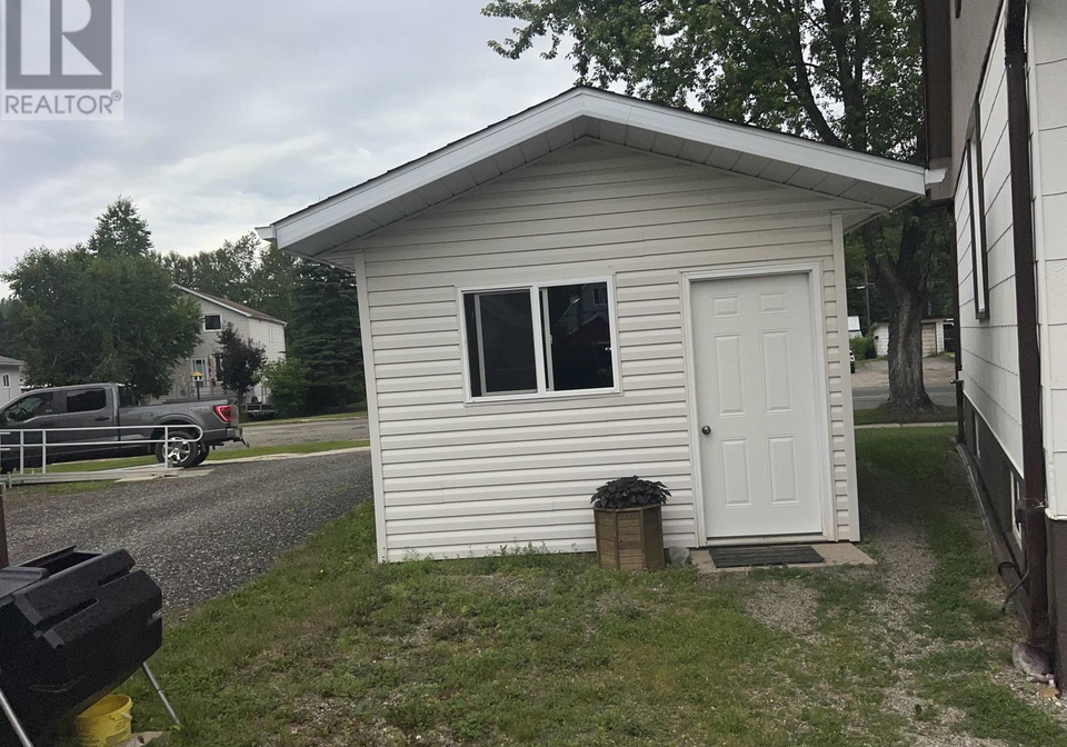 13-spruce-road-atikokan-ontario-tb2600094