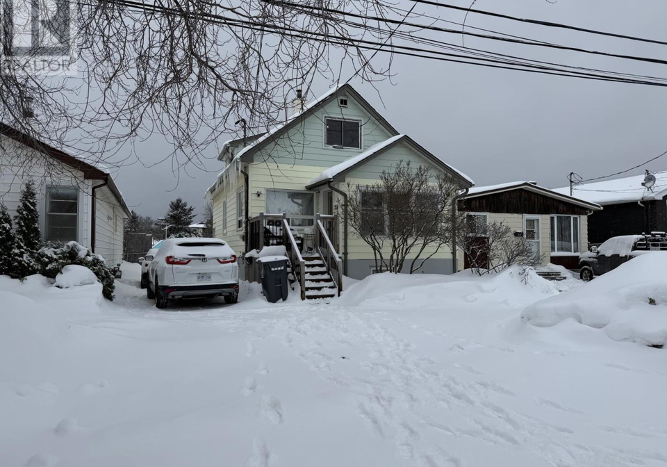 216st-thudner-bay-ontario-tb2600275