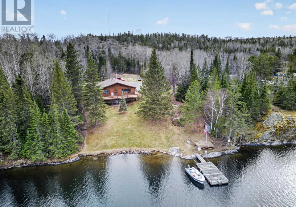 2353-reddit-road-kenora-ontario-tb2600285