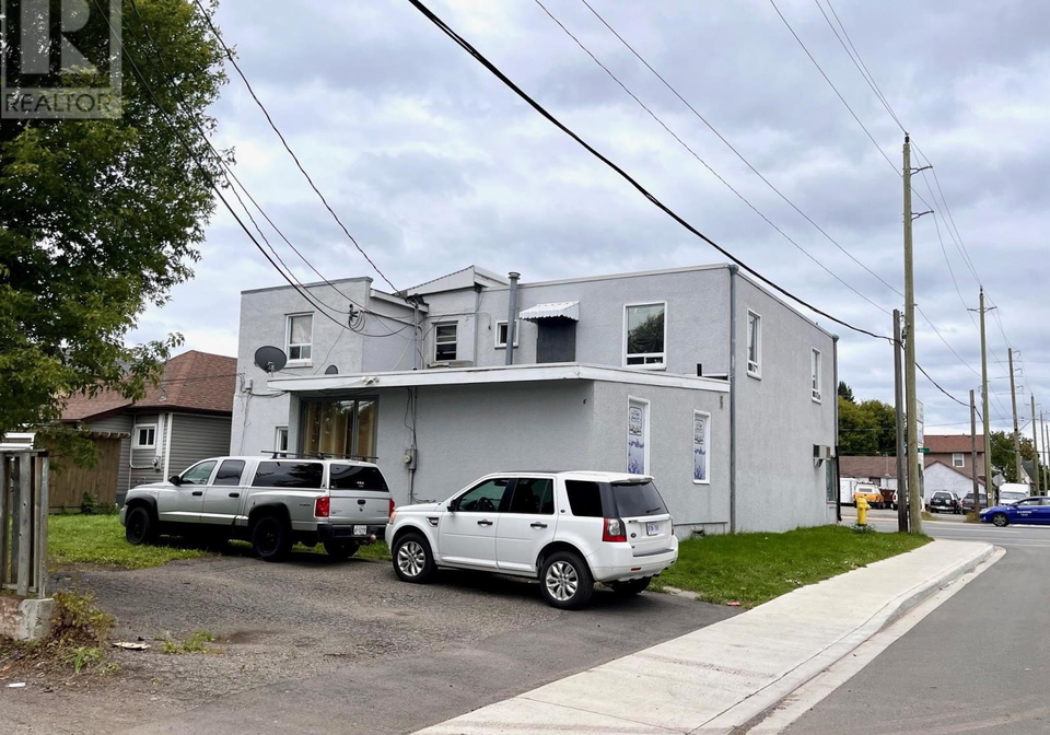 320322-may-street-thunder-bay-ontario-tb2600323