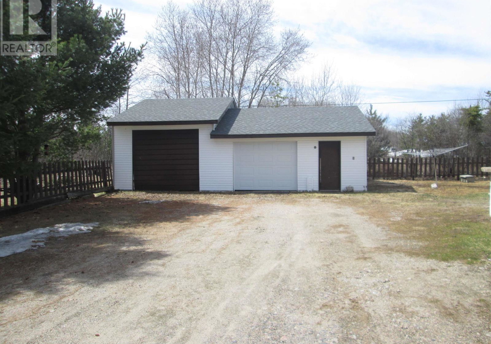 208-west-street-ignace-ontario-tb2600440