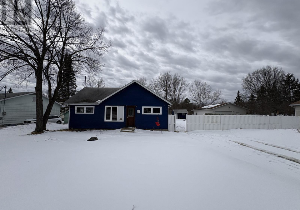 1232-sunset-drive-fort-frances-ontario-tb2600484