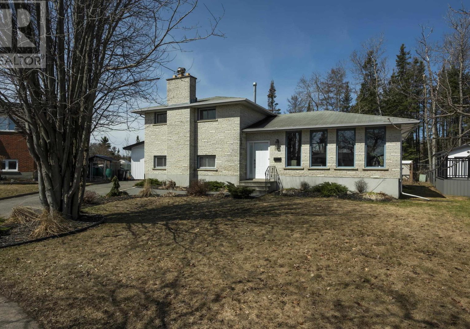 526-ryerson-place-thunder-bay-ontario-tb2600820