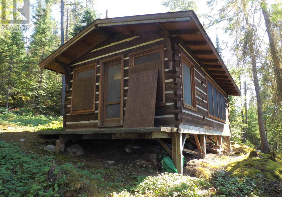 1-erdmann-island-atikokan-ontario-tb2600836