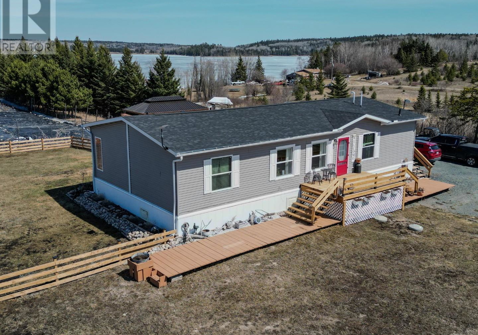 2766-highway-596-pellatt-ontario-tb2600842