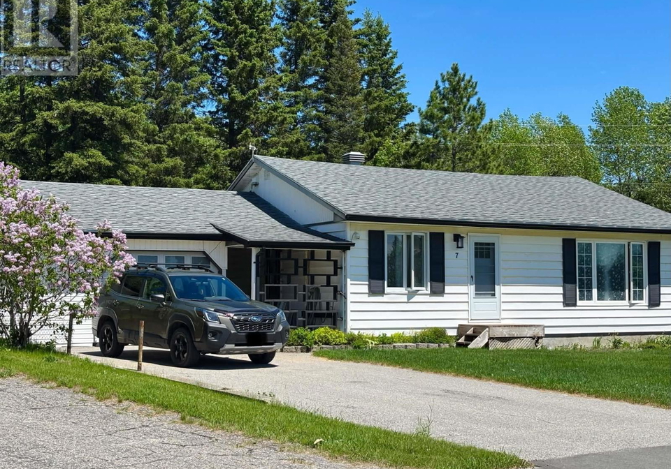 7-swallow-drive-manitouwadge-ontario-tb2600884
