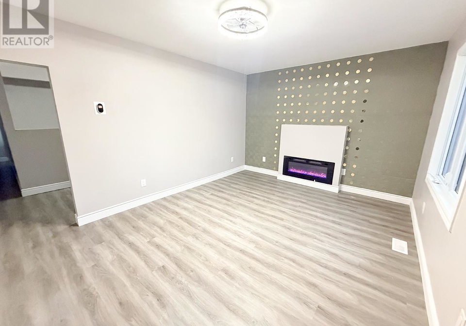 310-dewe-avenue-thunder-bay-ontario-tb2600935