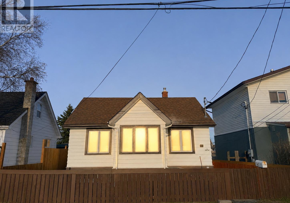 310-dewe-avenue-thunder-bay-ontario-tb2600935