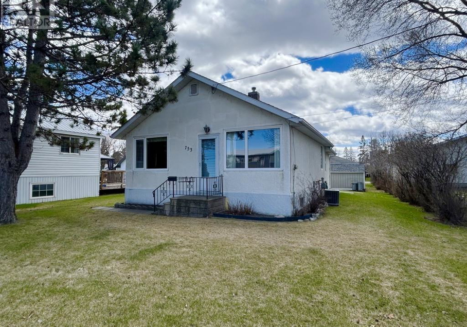 753-kings-hwy-fort-frances-ontario-tb2600951