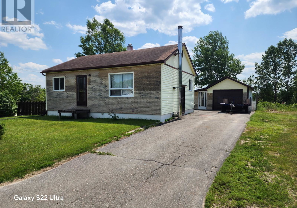 6-kinglet-place-manitouwadge-ontario-tb2600977