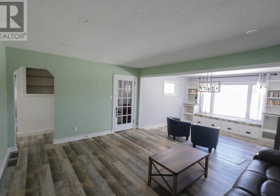 1744-broadway-avenue-thunder-bay-ontario-tb2601004