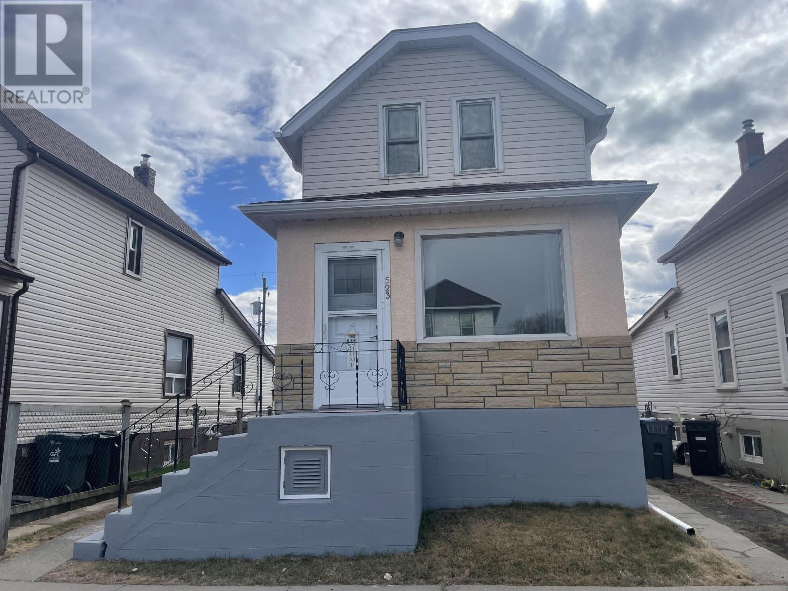 523-mclaughlin-street-w-thunder-bay-ontario-tb2601017