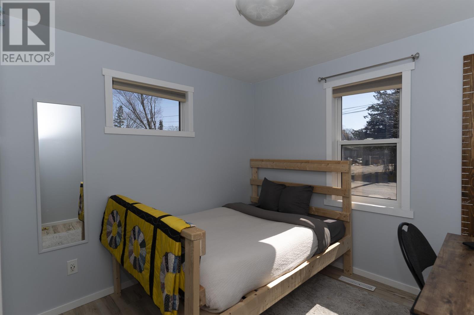 76-algonquin-avenue-s-thunder-bay-ontario-tb2601045