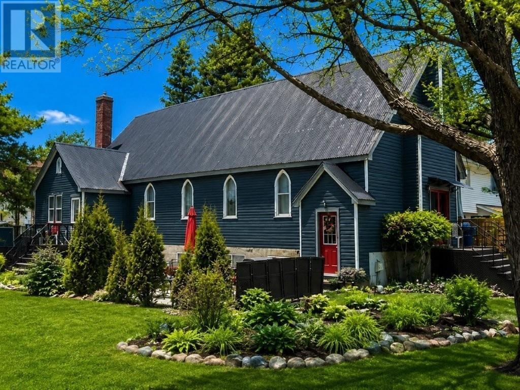 19-white-boulevard-red-rock-ontario-tb2601051